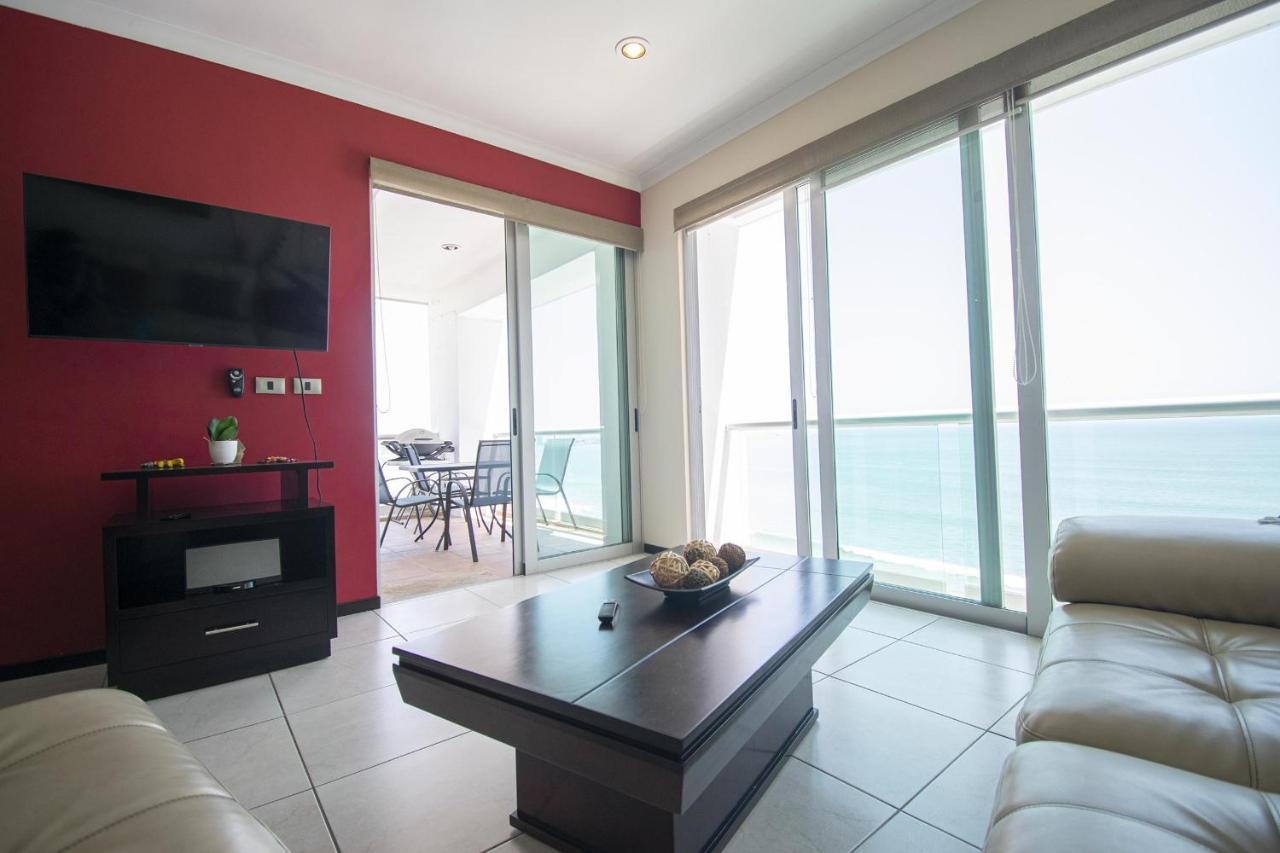 The Location On The Malecon- Horizon 1601 *