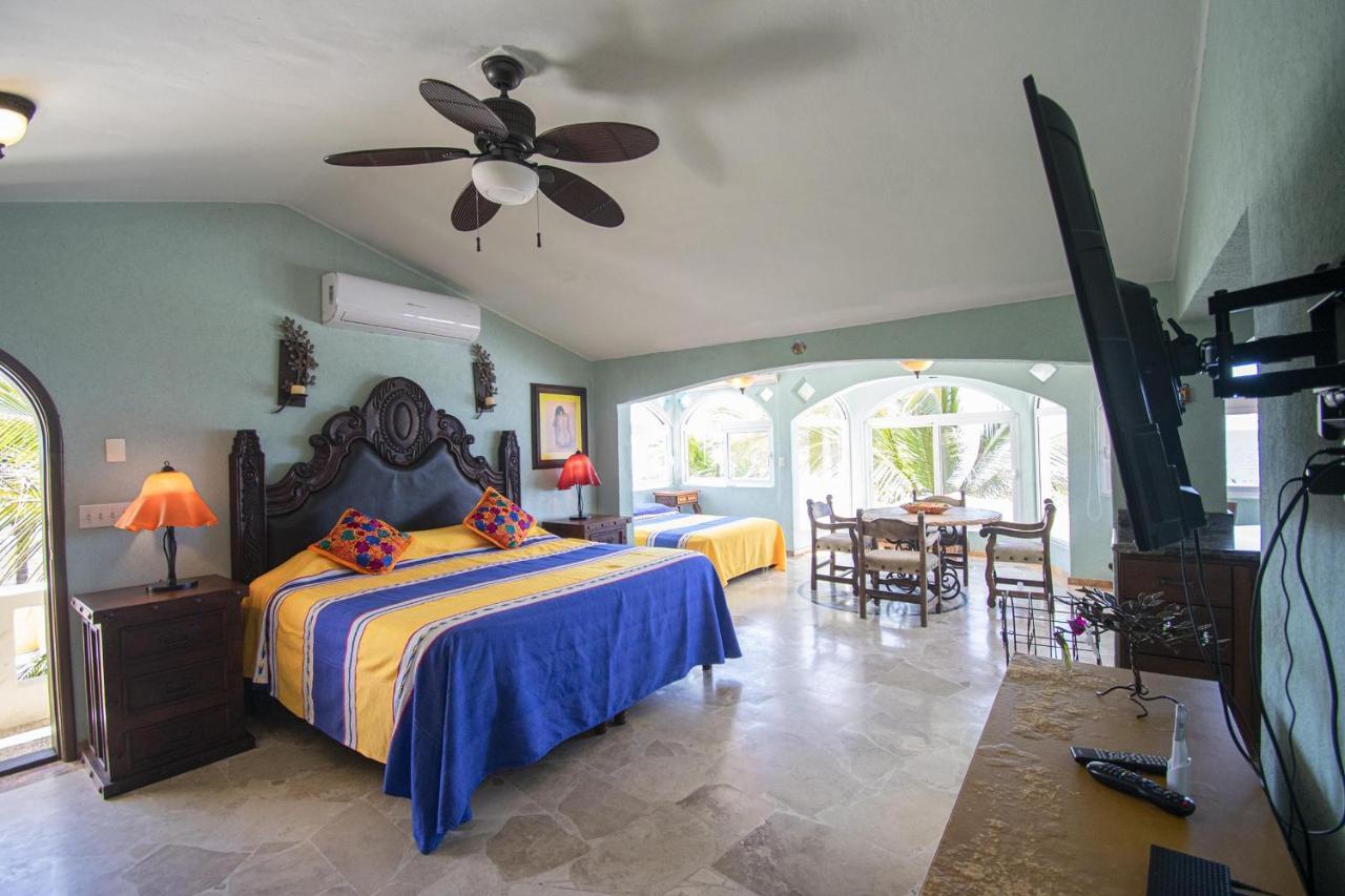 Sandcastle Beachfront With Pool Apartamento Mazatlán