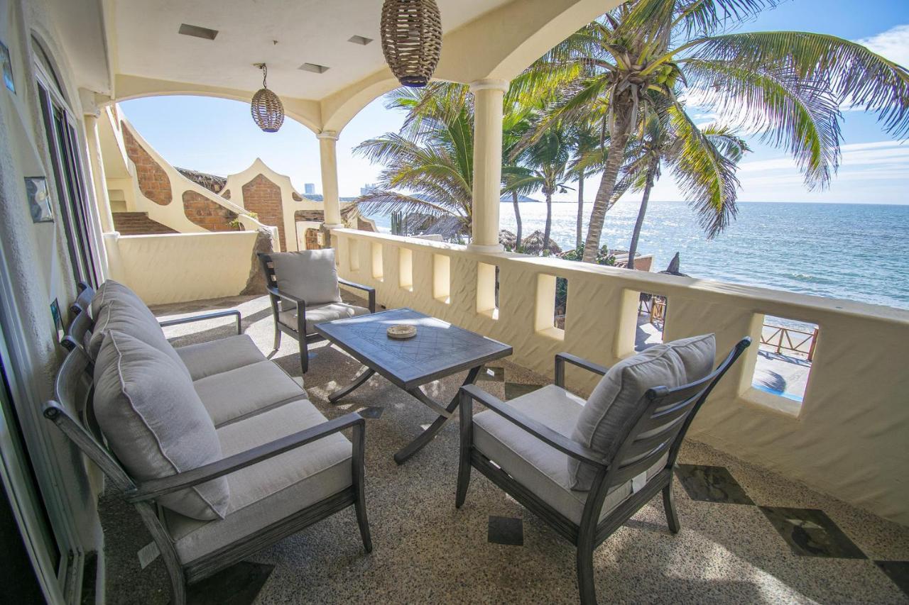 Sandcastle Beachfront With Pool *