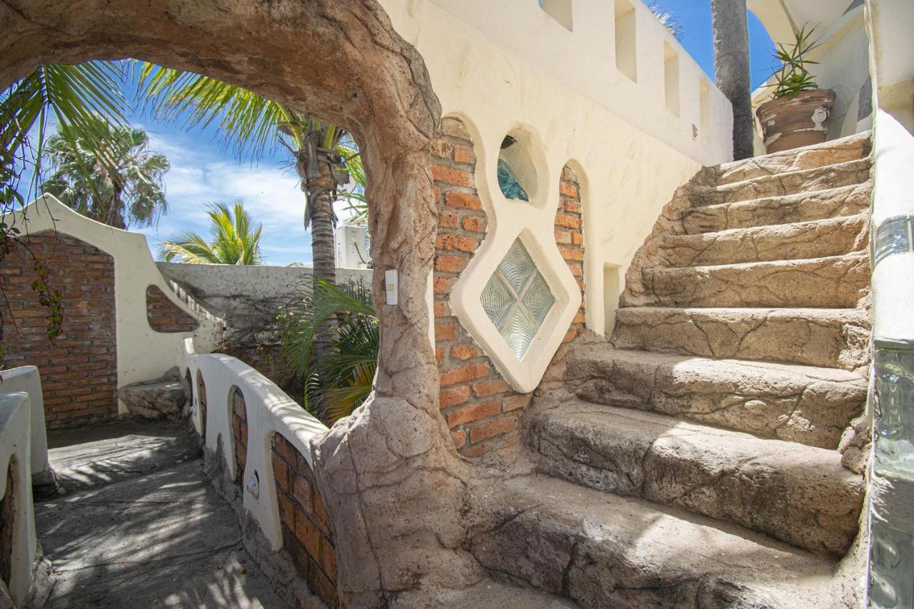 Sandcastle Beachfront With Pool *