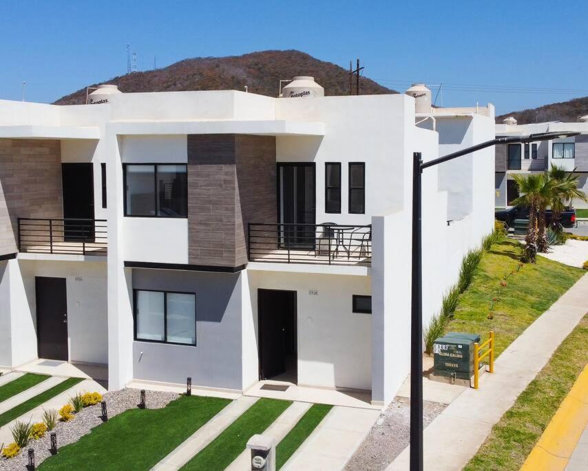 Hermosa Y Acogedora Casa En Privada Mazatlán