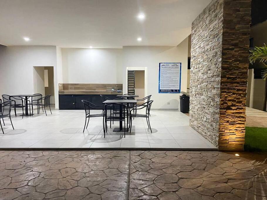 Hermosa Y Acogedora Casa En Privada *