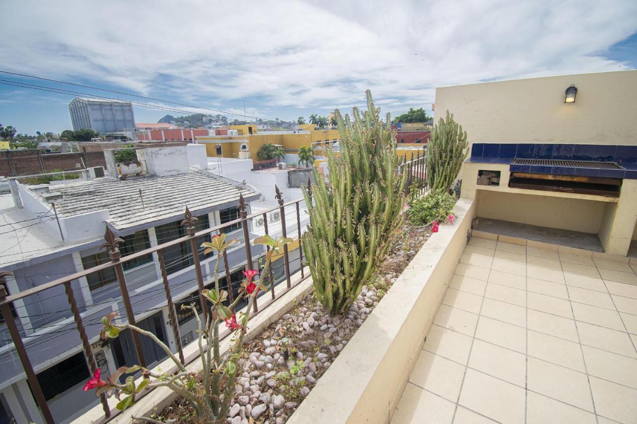 Centro Historico Casa With Outdoor Roof Space * Mazatlán