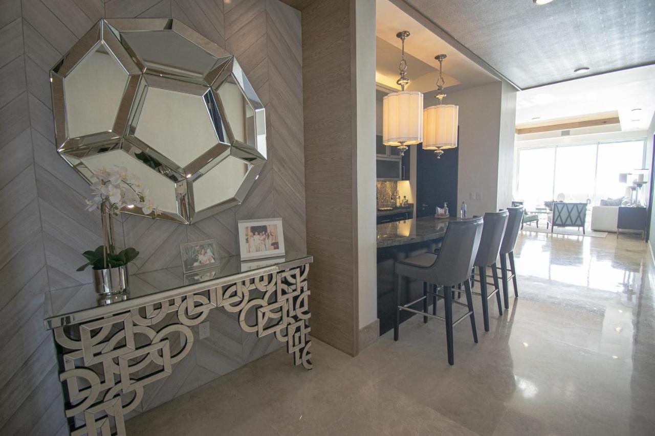 Experience Penthouse Living-solaria Tower *