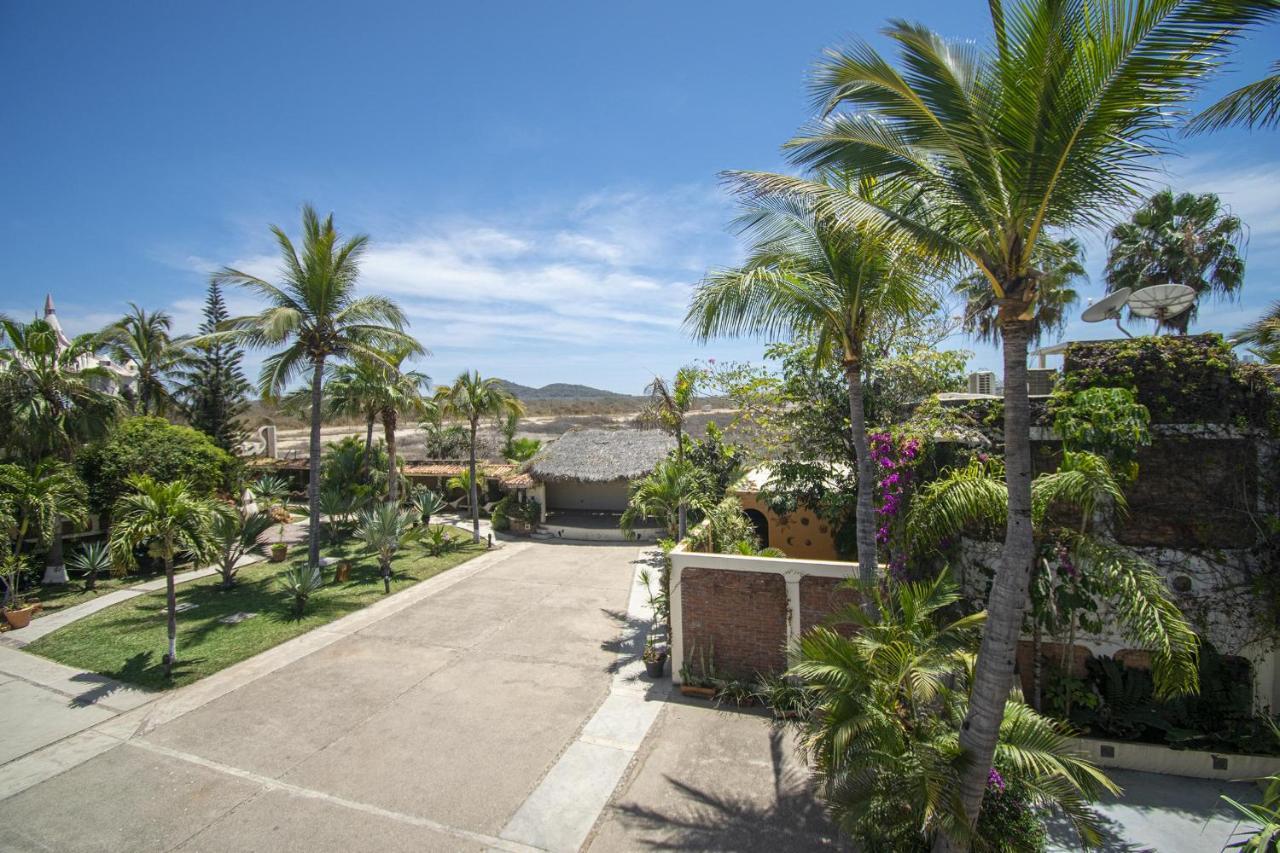 Apartamento Sandcastle Beachfront With Pool