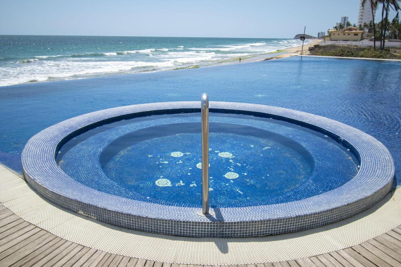 Stunning 18th Floor Views * Mazatlán