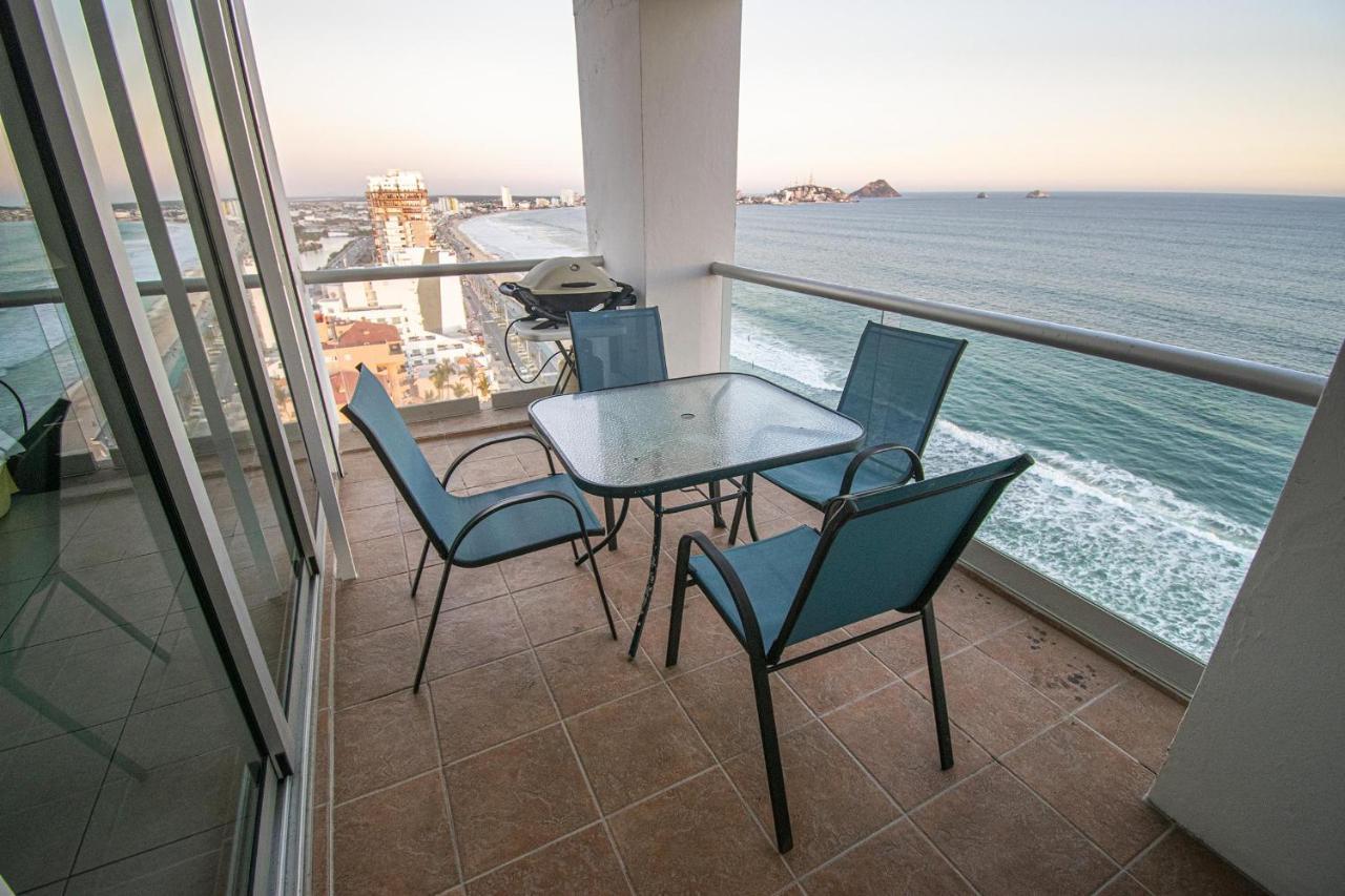 The Location On The Malecon- Horizon 1601