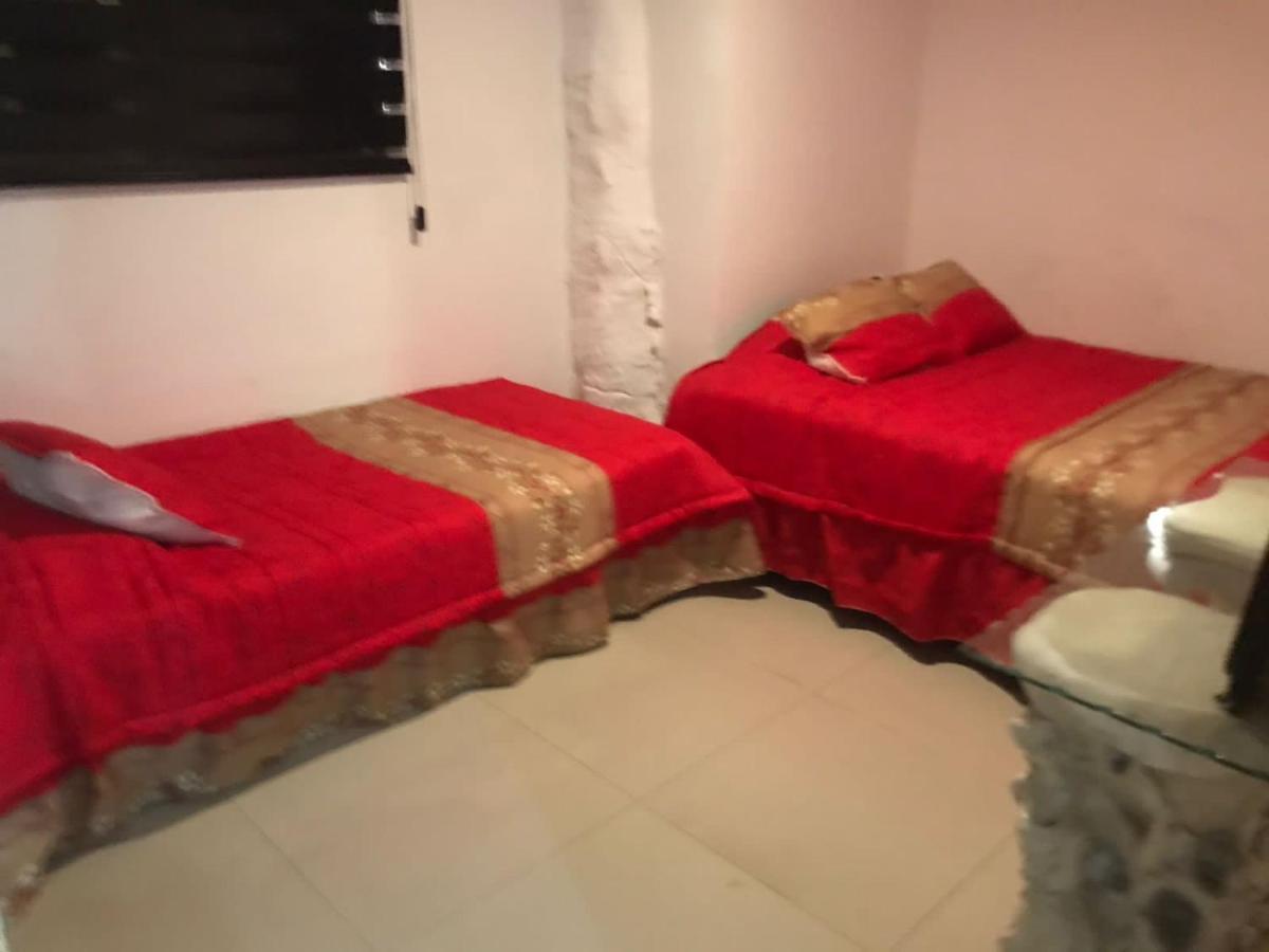 Hostel La Casona Boutique Lomas