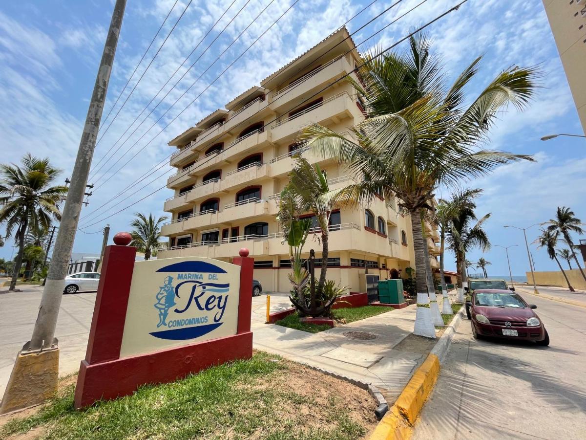 Departamento Comodo A Pie De Playa By G P S Rentas Mazatlán