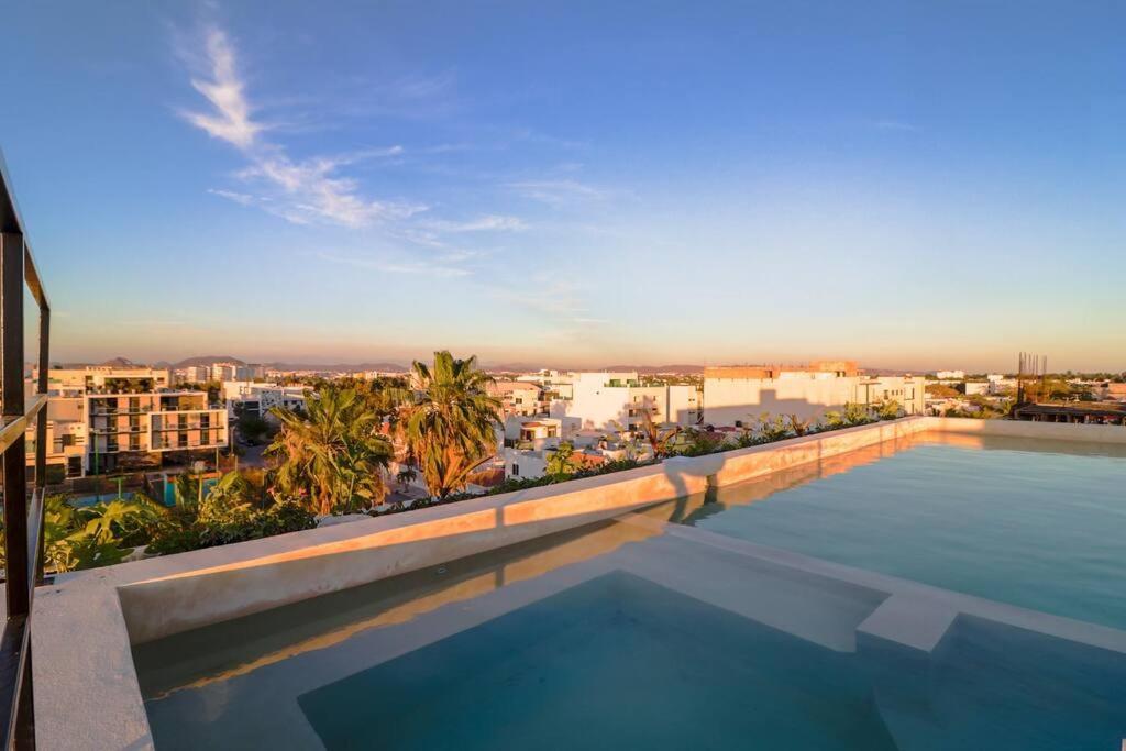 Brand New - Pool In Terrace - 1 Minute! *