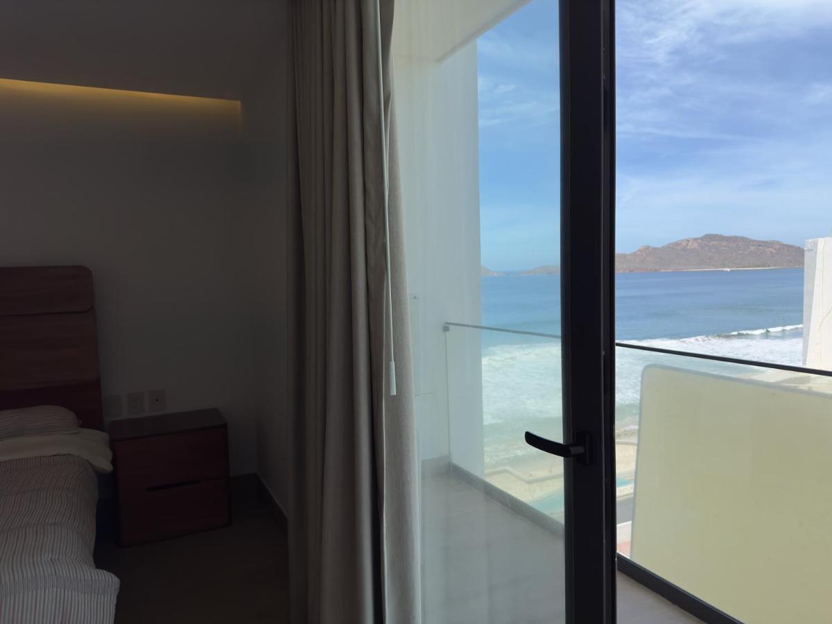 Frente Al Malecon, 5 Min Zona Dorada By G P S Rentas Apartamento *