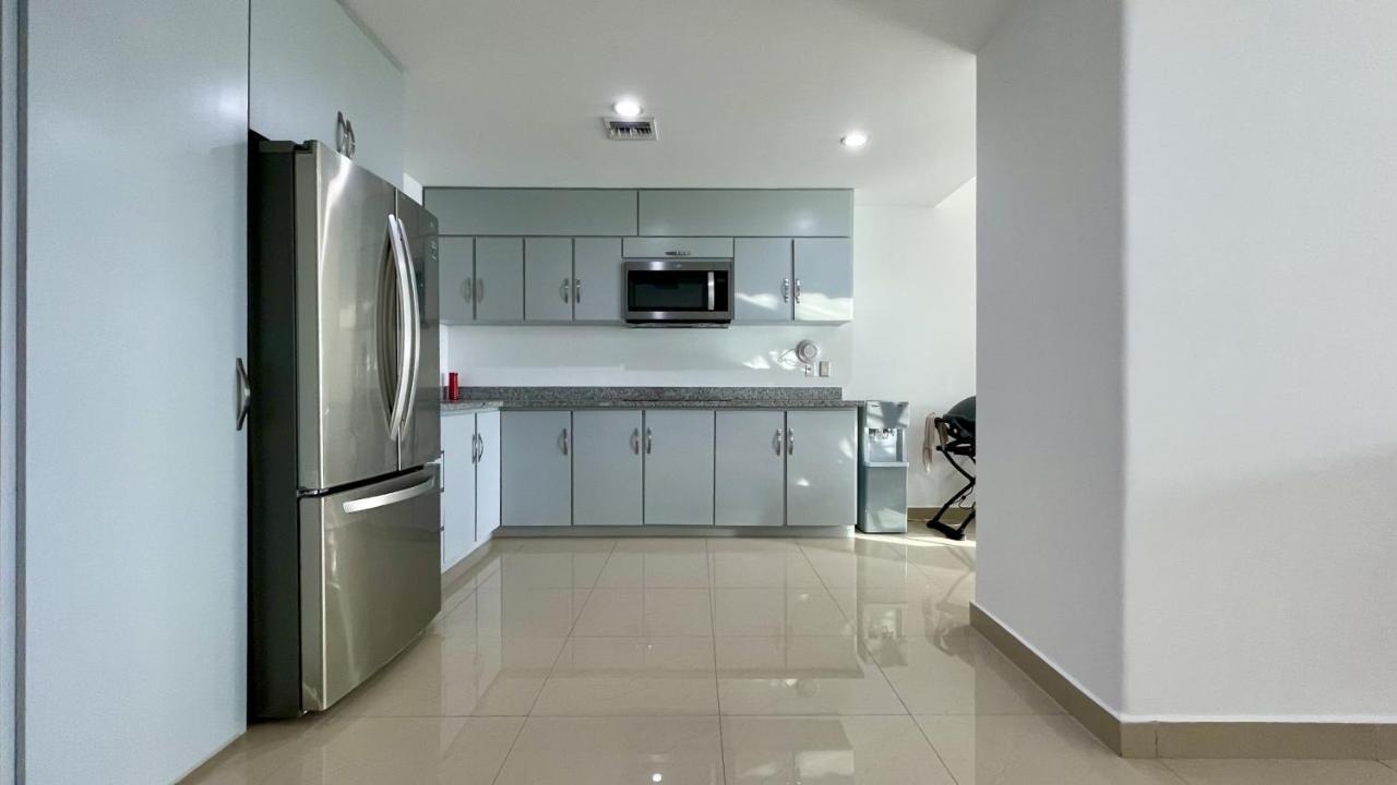 Tramonto, A Beachfront Bliss! Apartamento Mazatlán
