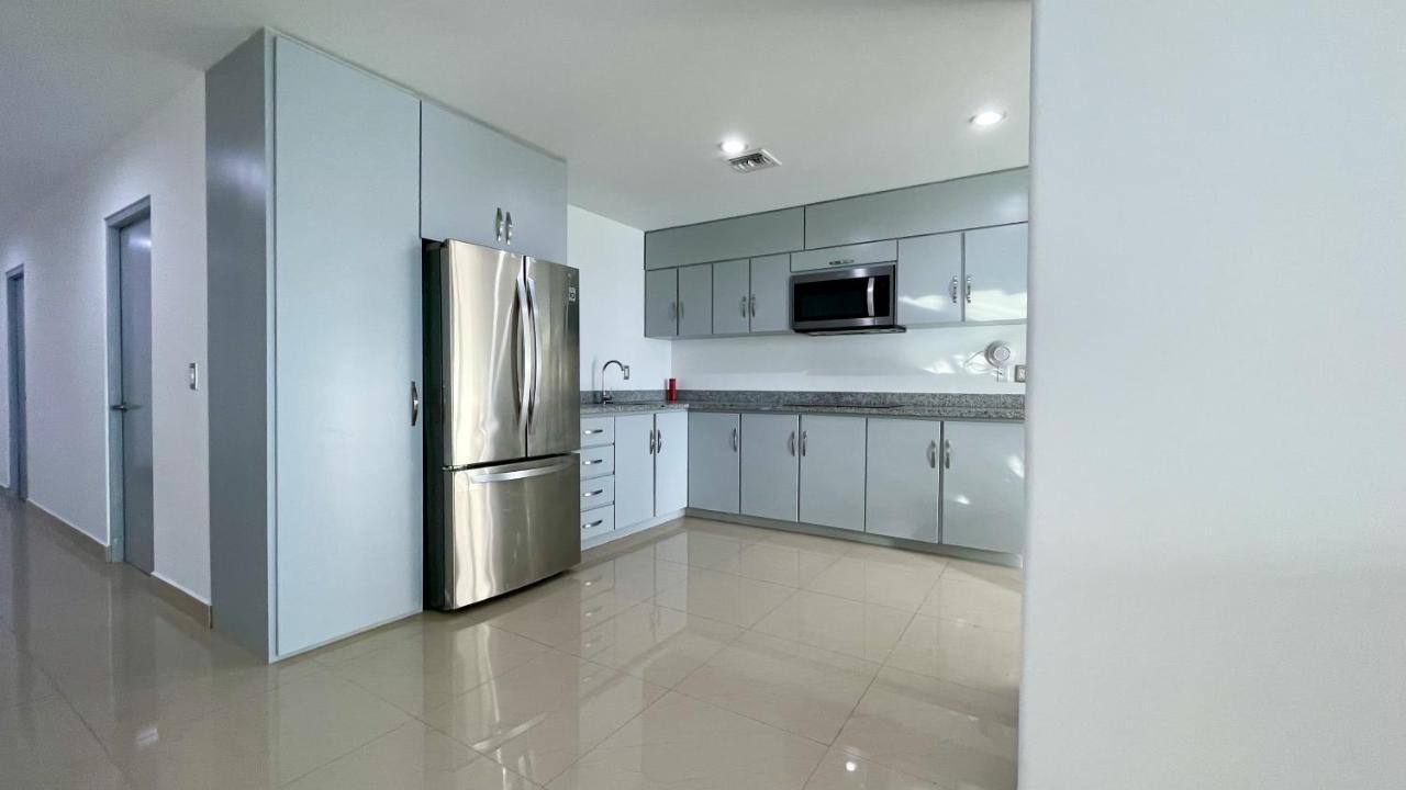 Tramonto, A Beachfront Bliss! Apartamento Mazatlán