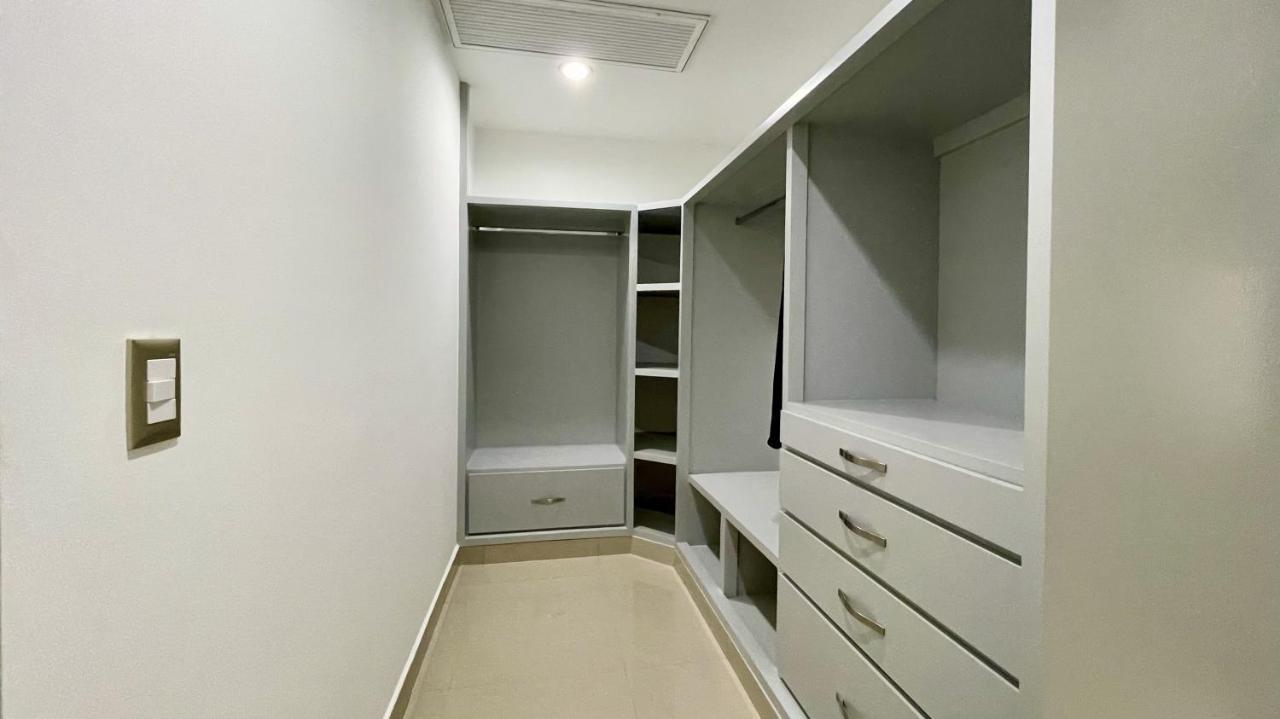 Apartamento Tramonto, A Beachfront Bliss!