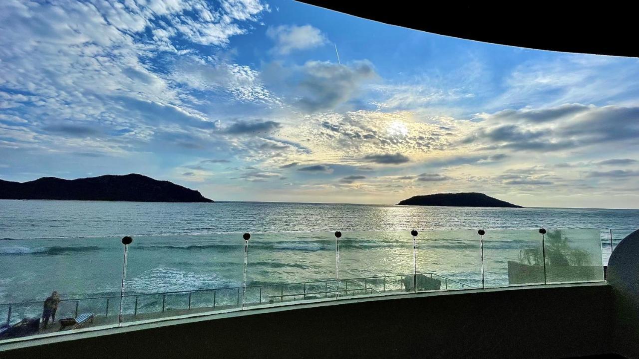 Apartamento Tramonto, A Beachfront Bliss! Mazatlán