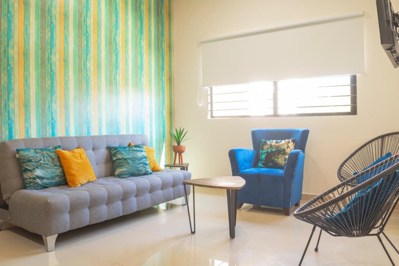Apartamento Iberika 2007 A 2 Cuadras Del Malecón! *