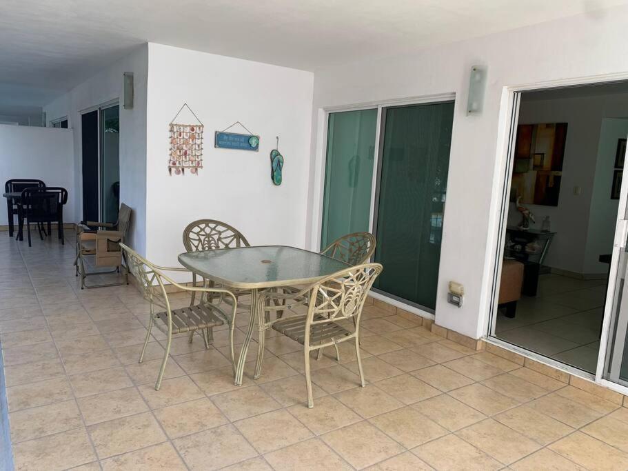 Apartamento C/ Alberca Y Vista A Marina *