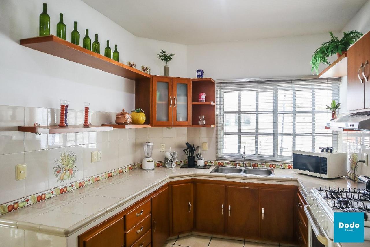 Departamento En Con Acceso A La Playa Y Alberca Comun #138 * Mazatlan