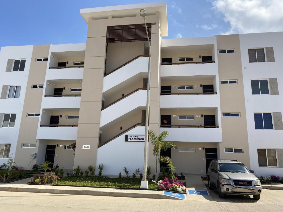 Nuevo Y Muy Bonito Departamento Con Vista A La Alberca - Residencial Almarena I Apartamento
