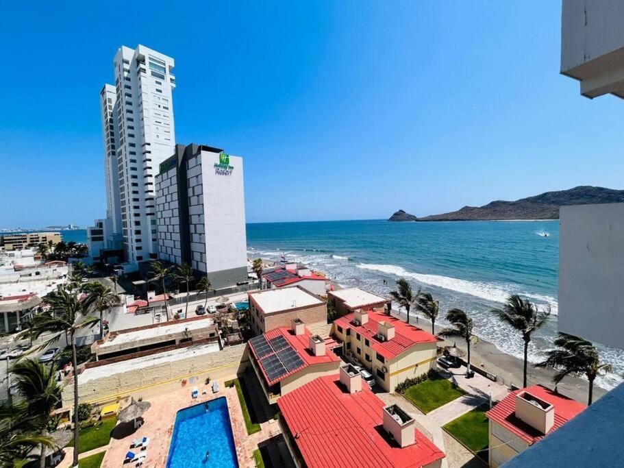 A Pie De Playa Con Hermosas Vistas By G P S Rentas * Mazatlán