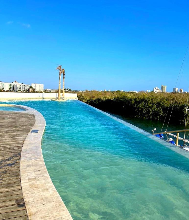 Lujoso Y Exclusivo Marina Platino I