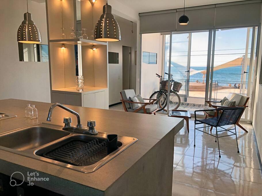 Increible Departamento En Malecon Frente Al Mar Mazatlán