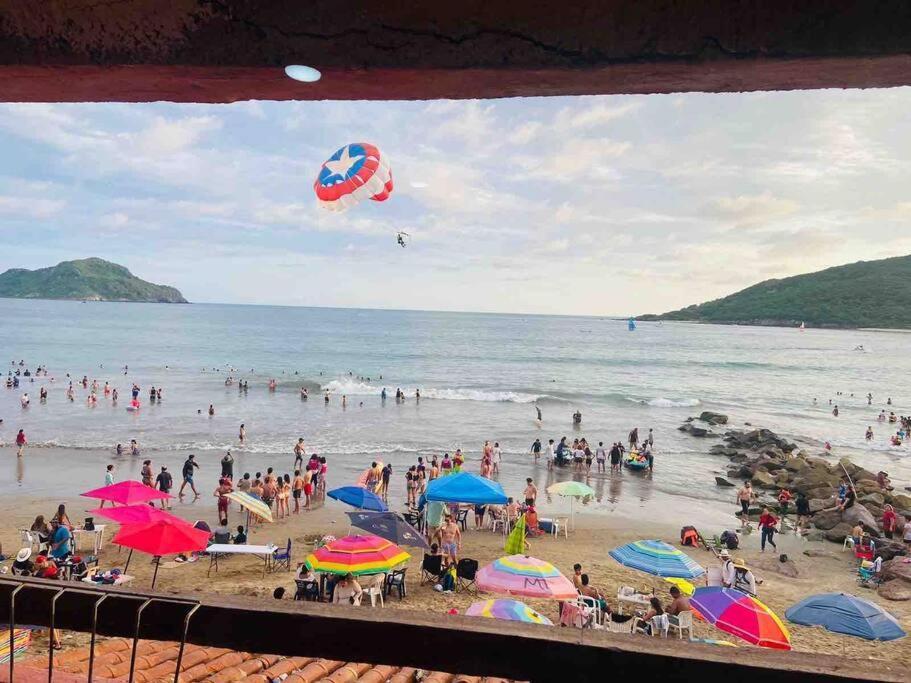 Apartamento *loft Con Balcon En Playa De Zona Dorada Mazatlan* Mazatlán