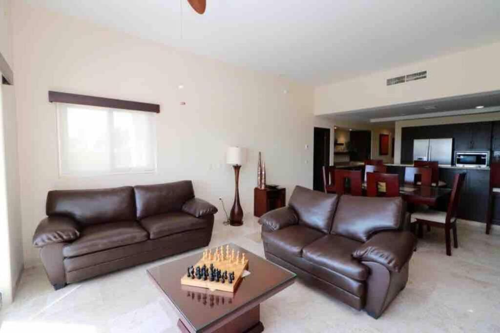 Departamento En Fracc Privado 200mts2 *