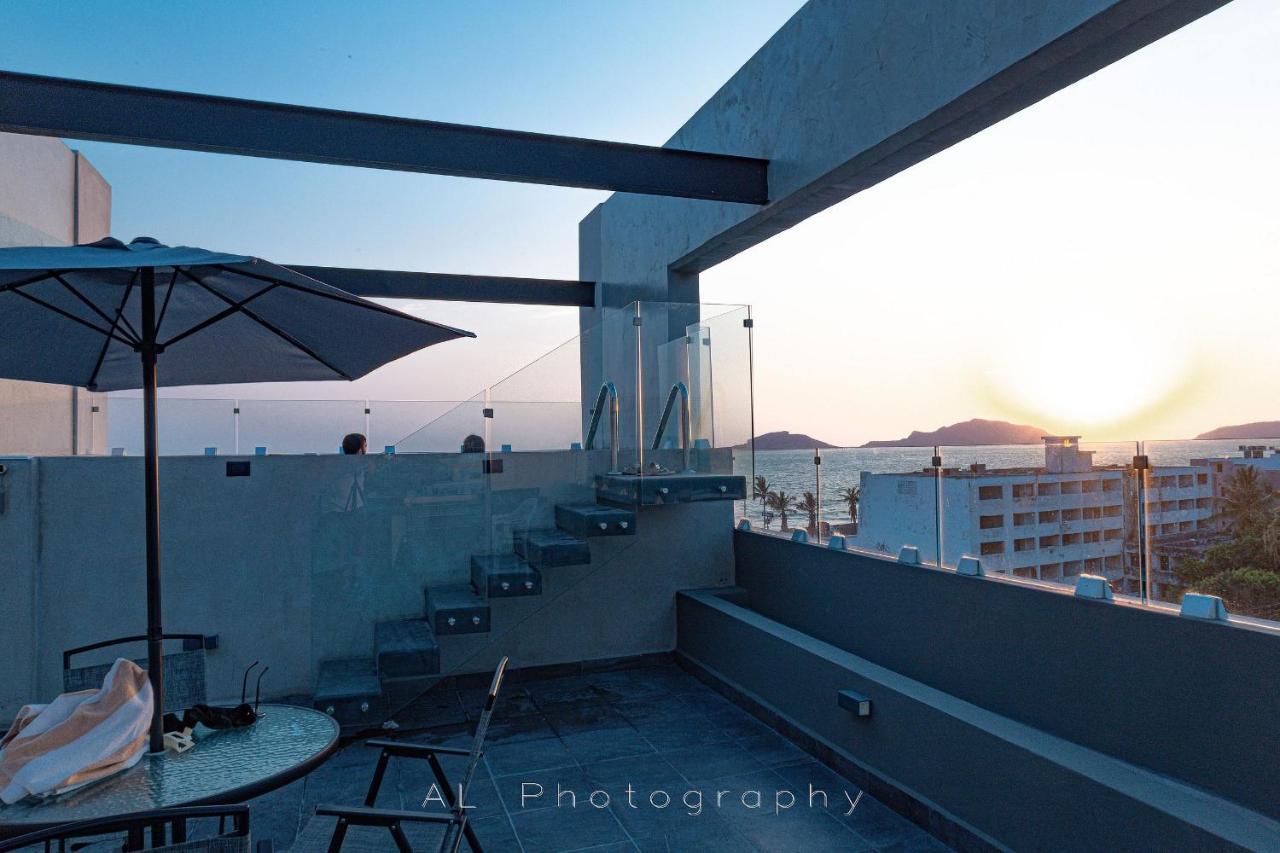 Apartamento Nuevo Y Moderno Loft, 1 Cuadra Malecon Con Alberca