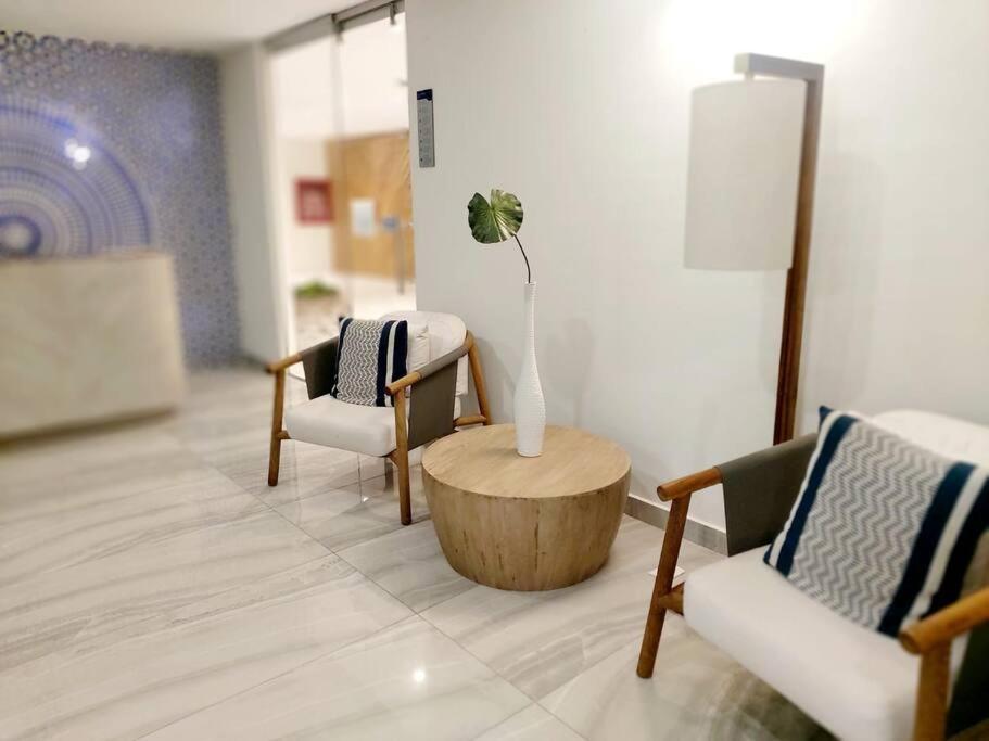 Apartamento Luxury Ocean View At Camino Al Mar/ Heated Pool