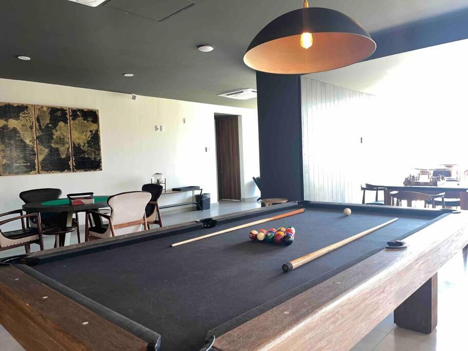 Apartamento Luxury Ocean View At Camino Al Mar/ Heated Pool