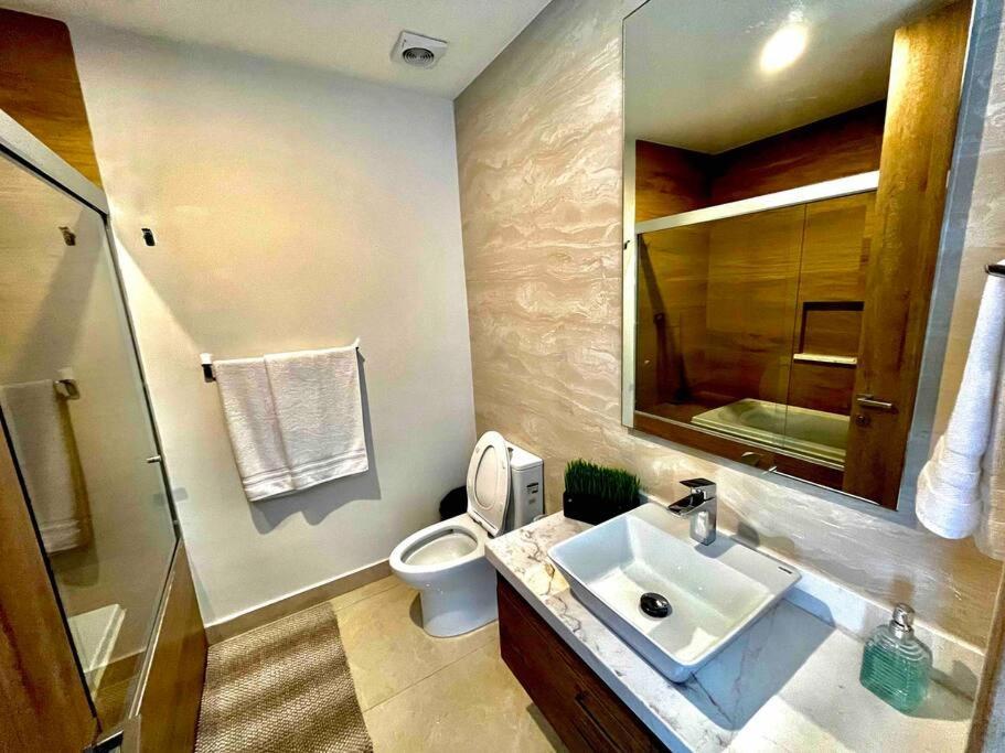 Luxury Ocean View At Camino Al Mar/ Heated Pool