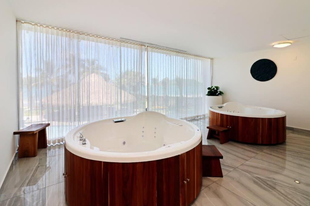 Luxury Ocean View At Camino Al Mar/ Heated Pool Apartamento