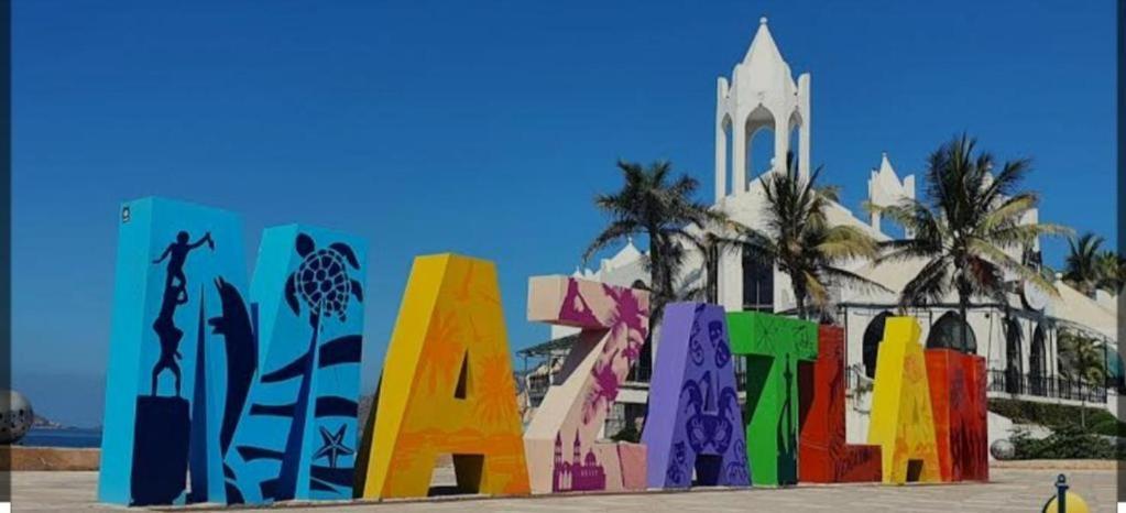 Apartamento Amplio En Zona Residencial Bien Ubicada Cerca Del Mar *