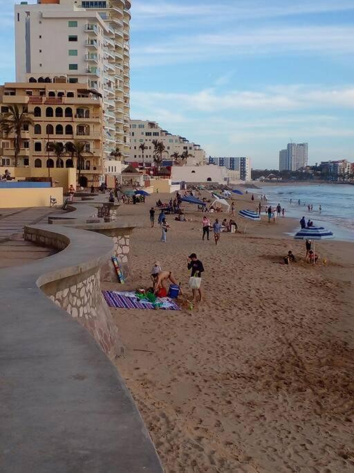 Marina Del Sol - Beautiful 2 Bdrm Sleeps 8 -ocean Front Apartamento *