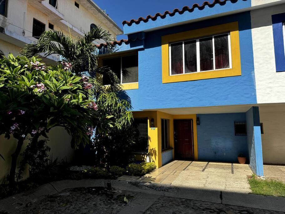 Сasa de vacaciones Casa Enfrente Del Mar Y Malecon!