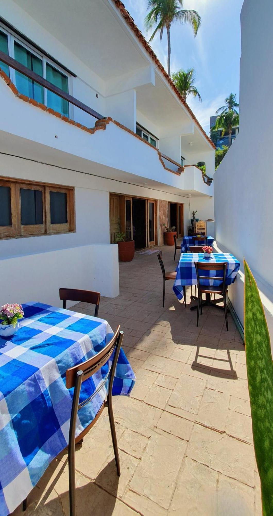 Hill House - Bed and breakfast