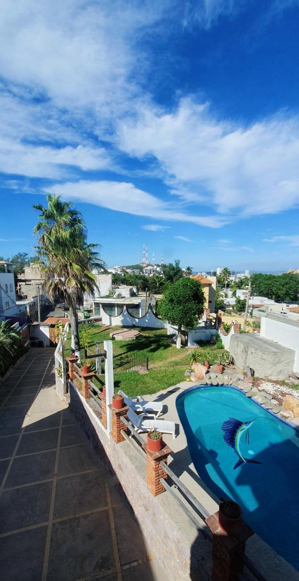 Bed and breakfast Hill House - *