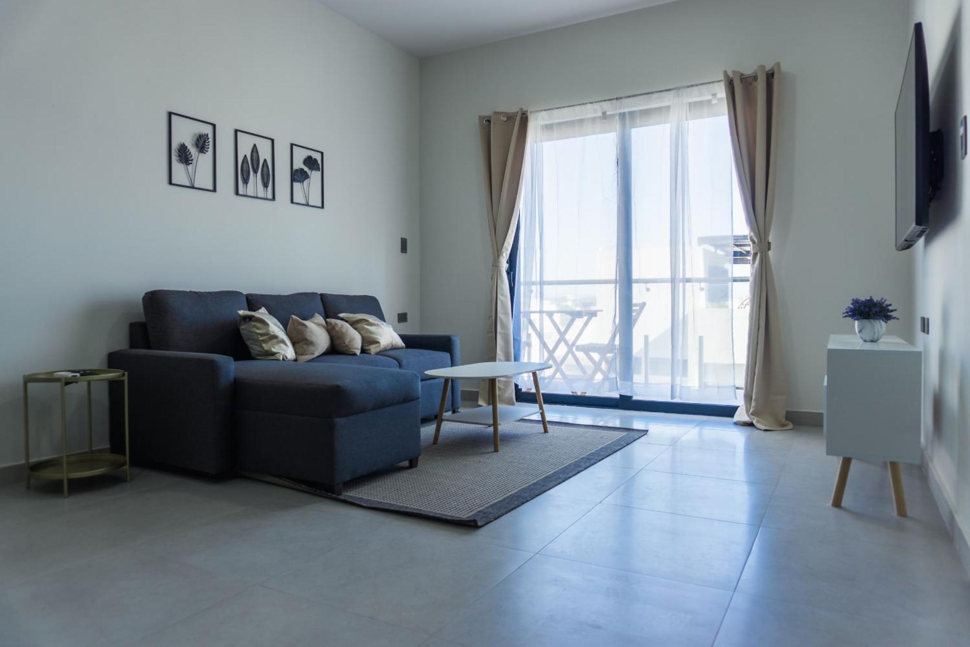 Spacious Family In *