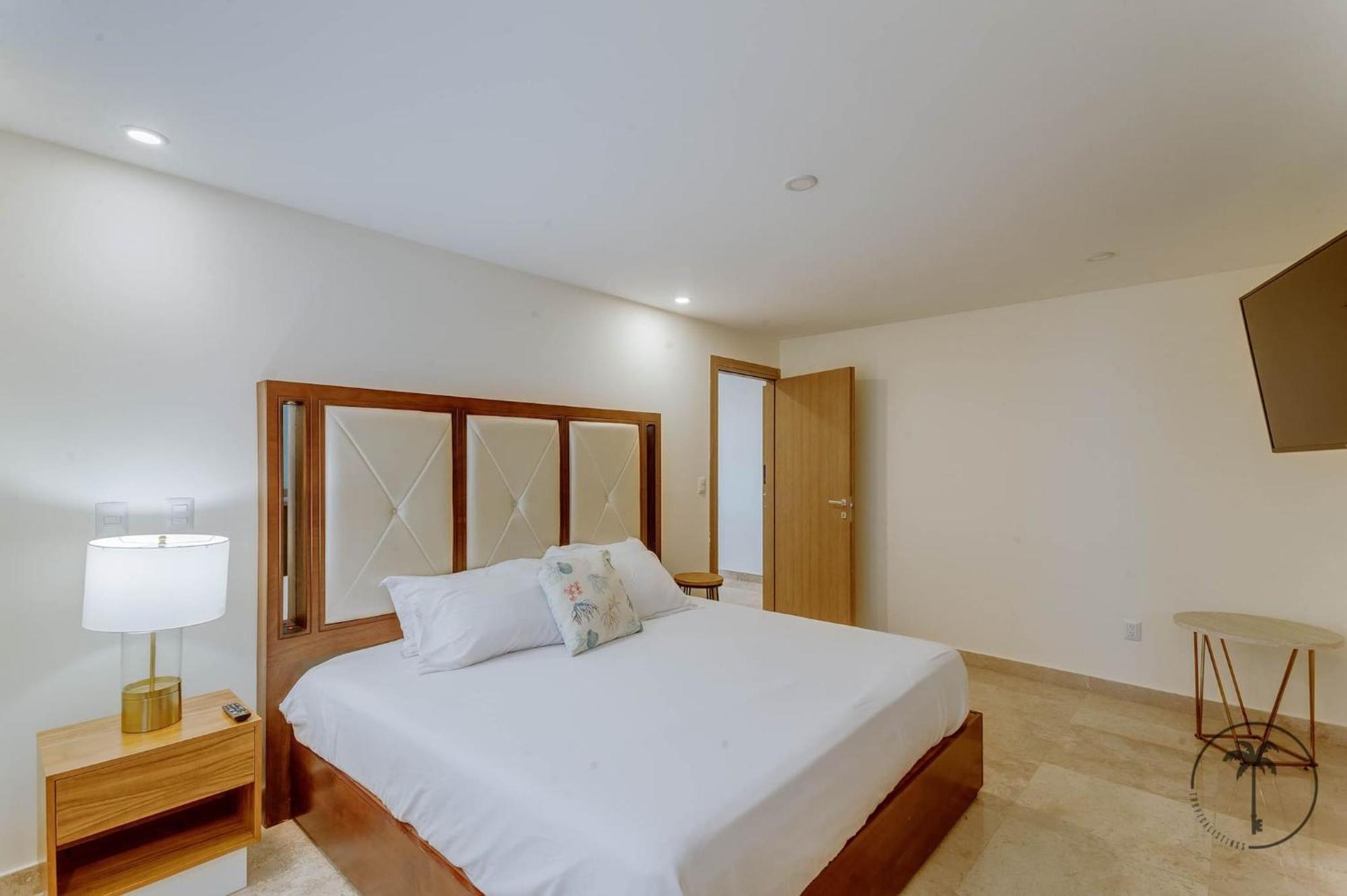 Flamingo. Lujoso Con Vista A La Laguna! Apartamento