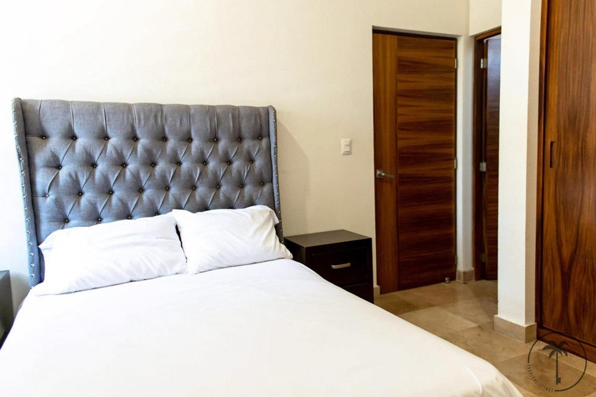 Departamento Con Balcon En Zona Dorada, Cazul Holiday home *