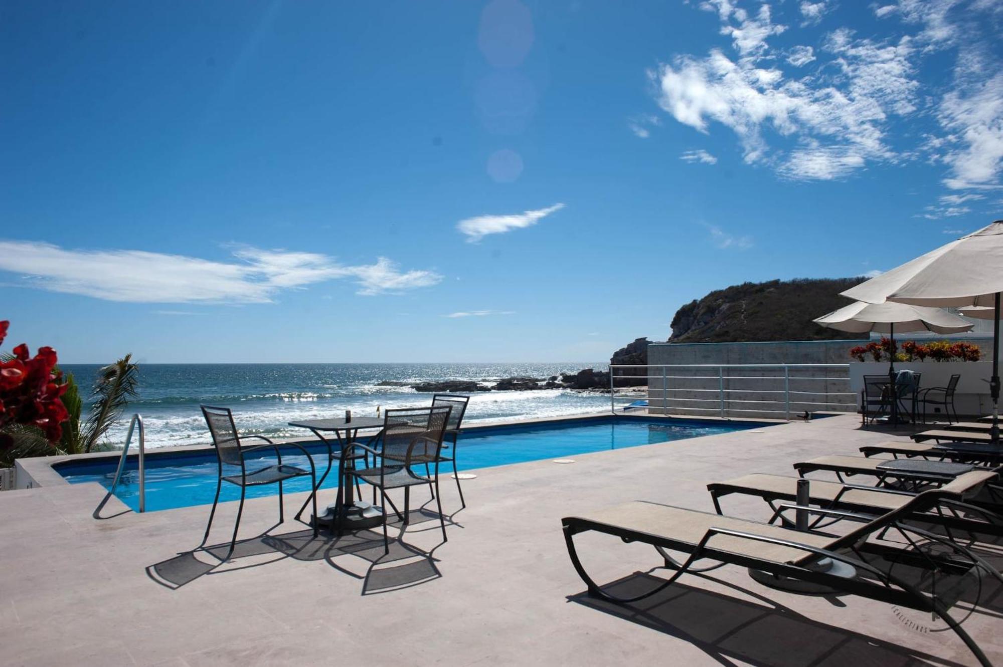 Spacious With Private Balcony & Ocean View - Brujas Apartamento Mazatlán