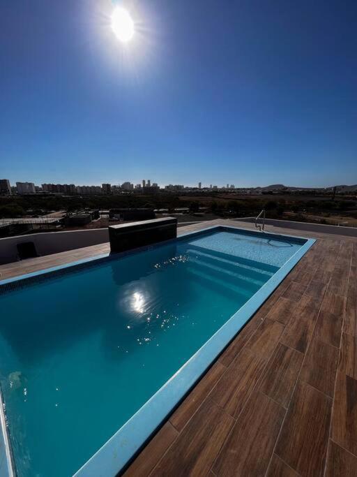 Ubicado En La Marina/cerca De La Playa/ 2 Albercas Apartamento *