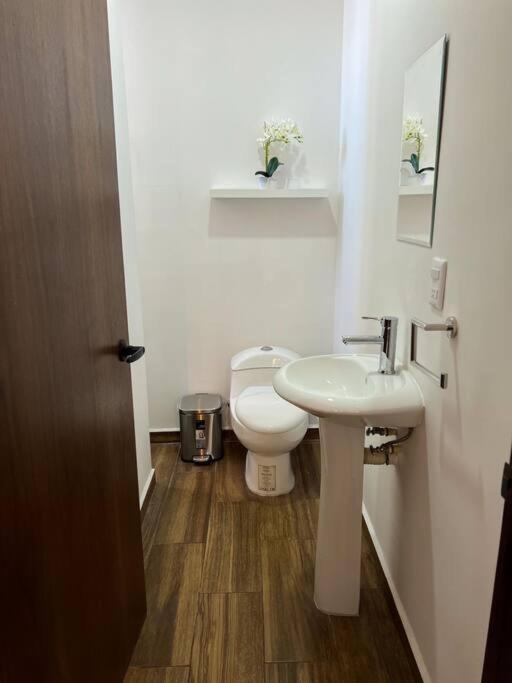Ubicado En La Marina/cerca De La Playa/ 2 Albercas Apartamento Mazatlán