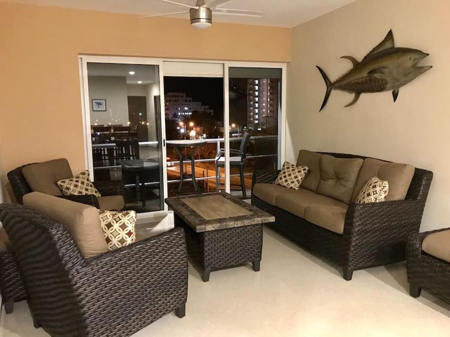 Excelente Dpto. Marina Muy Cerca De La Playa Apartamento