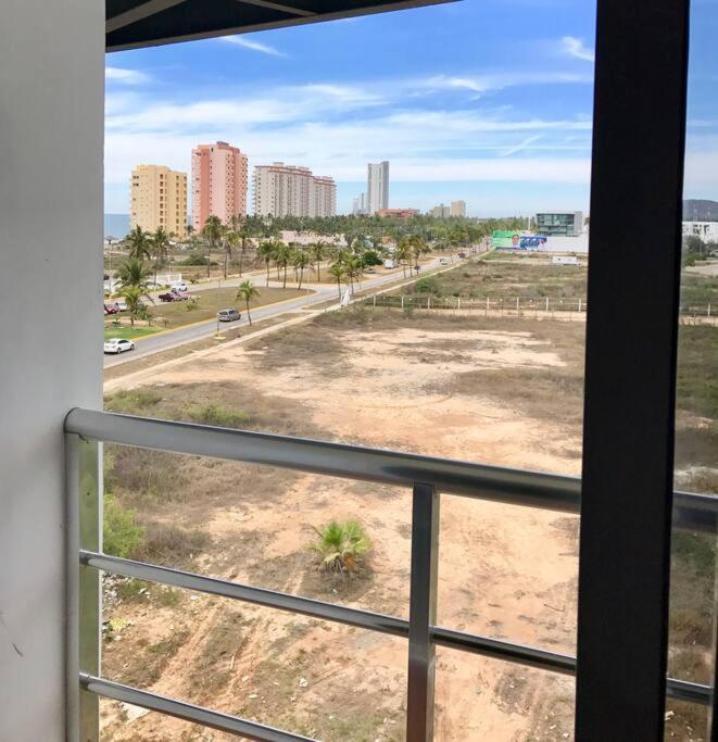 Excelente Dpto. Marina Muy Cerca De La Playa Apartamento