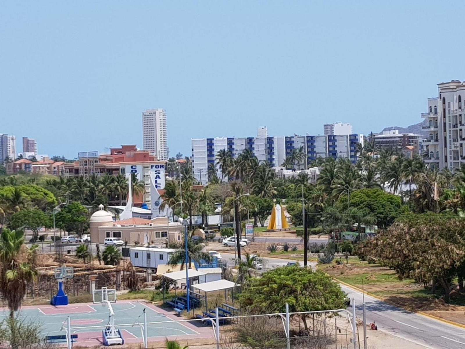Excelente Dpto. Marina Muy Cerca De La Playa Apartamento Mazatlán
