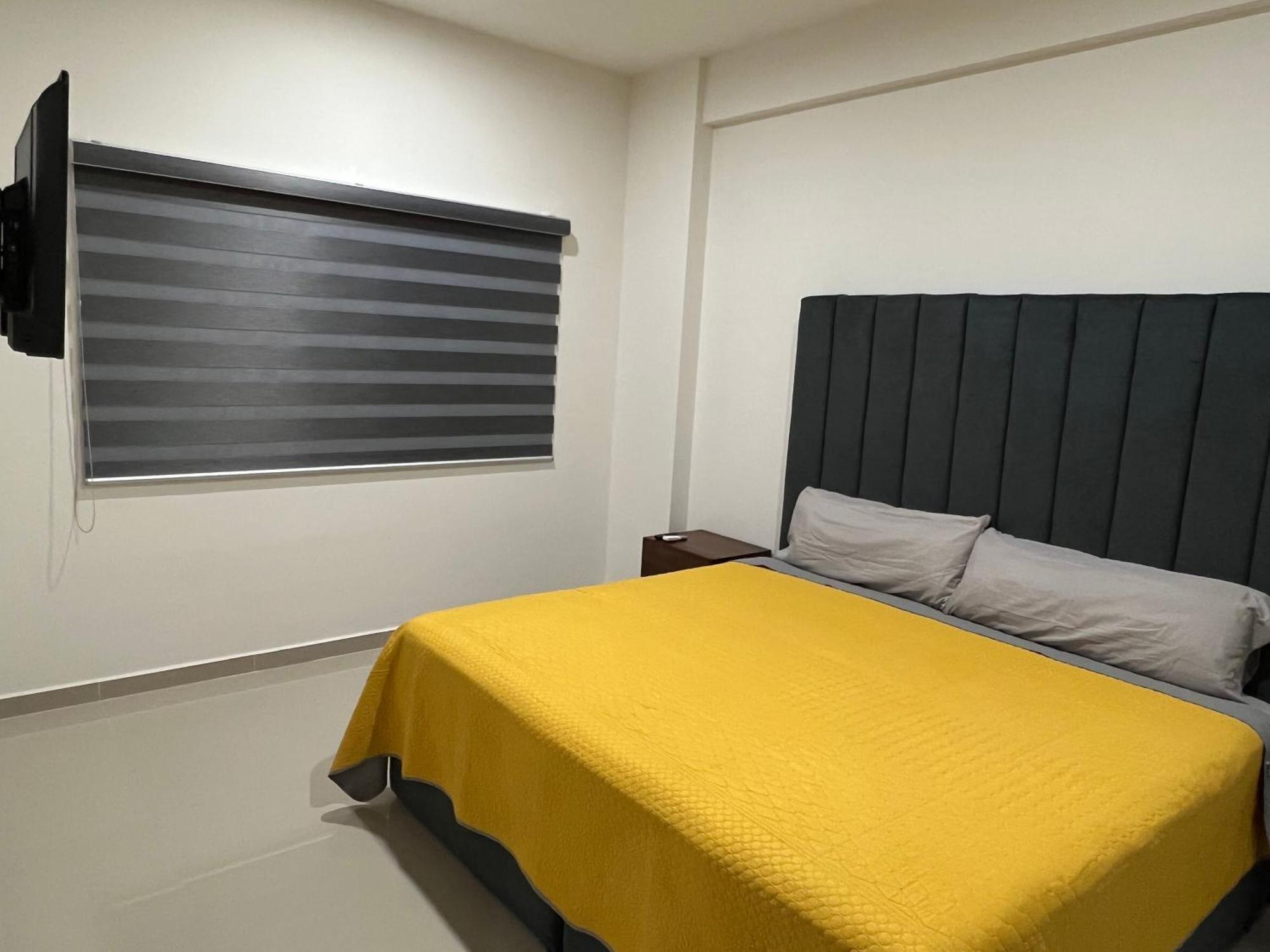 Apartamento Excelente Depto Con Alberca, A 2 Cuadras De La Playa *