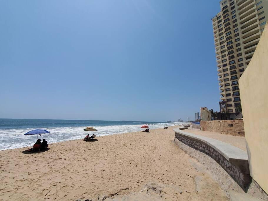 Apartamento Grande 1 Cuadra De Playa Mazatlán