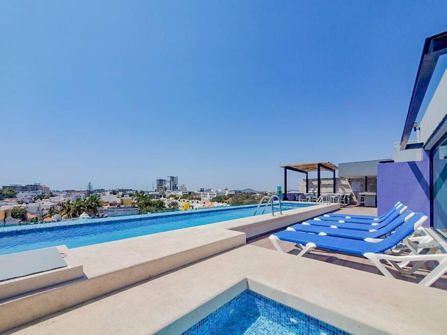 Lujoso Tiburon A 3 Cuadras De La Playa Apartamento